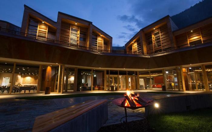 Aethos Monterosa