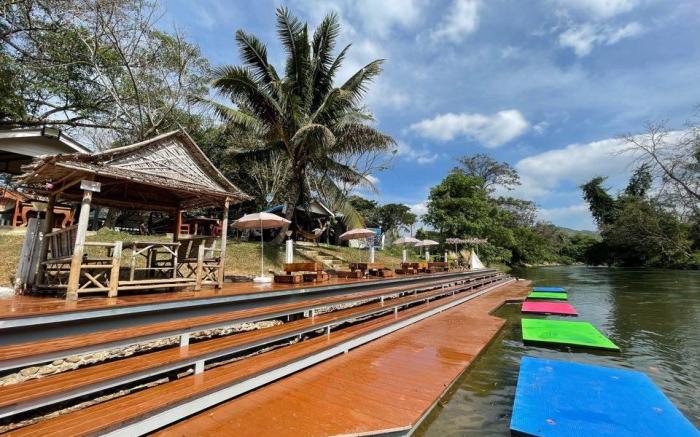 KK Riverside Resort