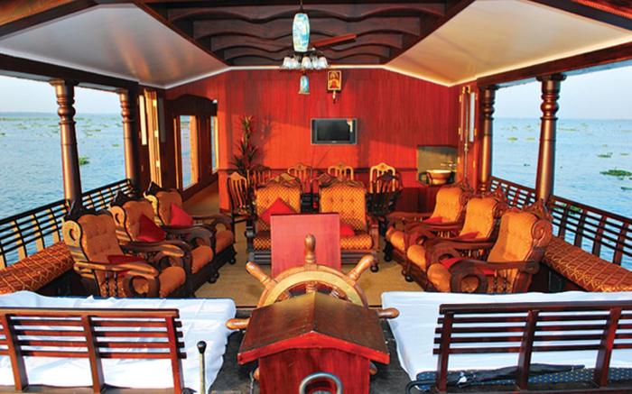 Cosy Houseboats