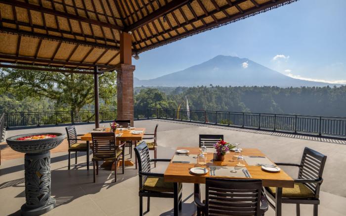 Tapa Agung View