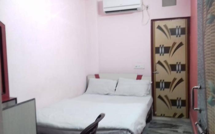 Karunamoyee Guest House