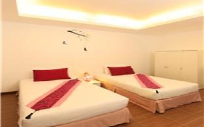 White Cat Hotel