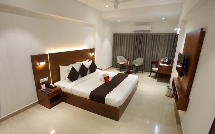 Iswarya Residency