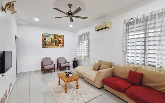 Ipoh stadium 1min/wahkeongpark simee 18pax bungalo