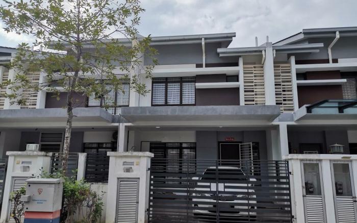 Five stars rawang homestay