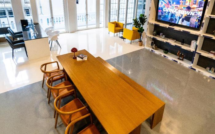 PIER 808 Hostel
