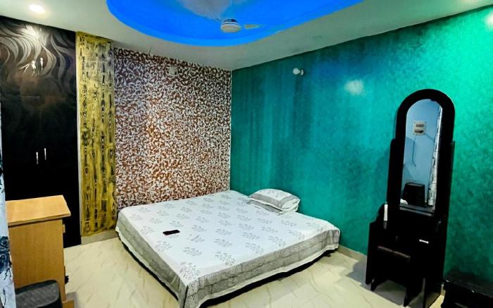 Kaveri Home Stay.