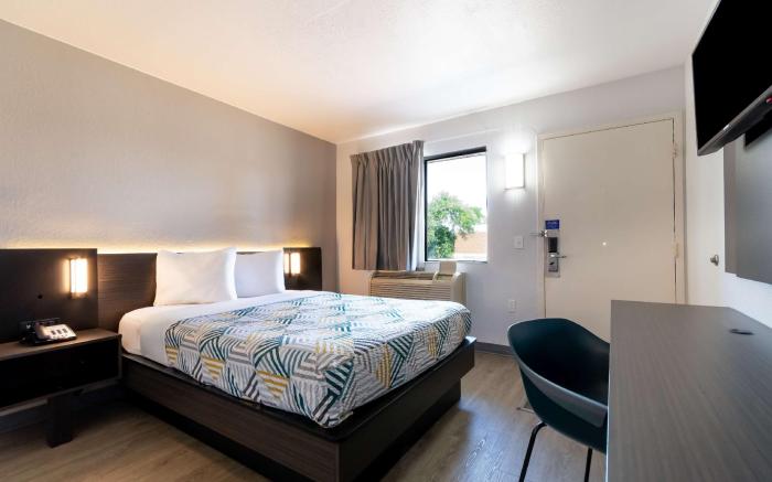 Motel 6 Rolling Meadows, IL - Chicago Northwest