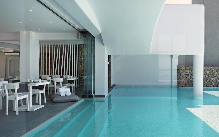 Acroterra Rosa Luxury Suites