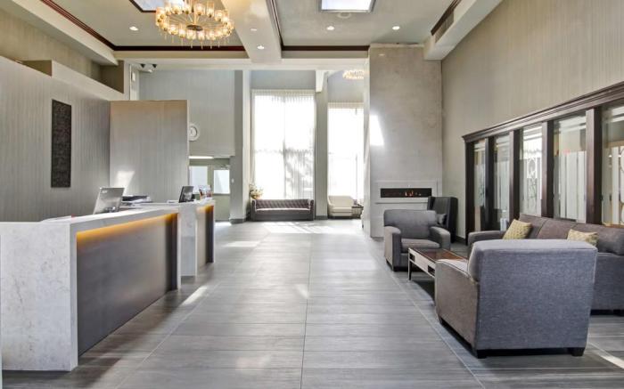 Coast West Edmonton Hotel & Conference Centre