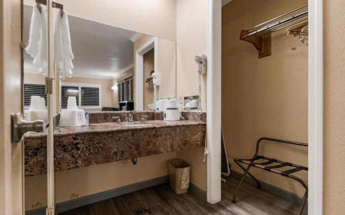 Country Inn Sonora
