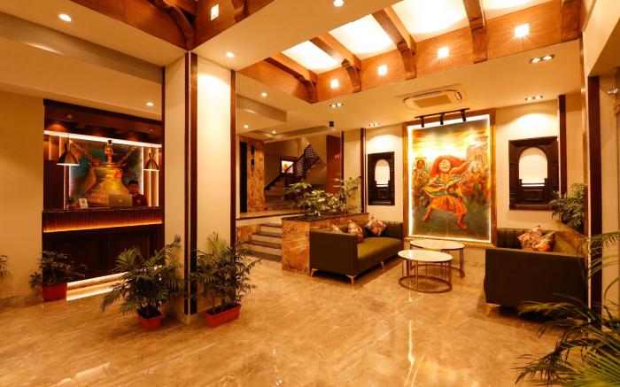 lakhey hotel 