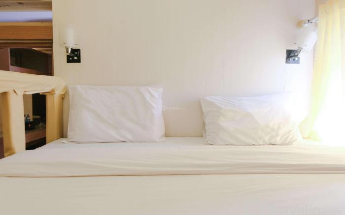 Strategic 2BR Gateway Ahmad Yani Apt By Travelio