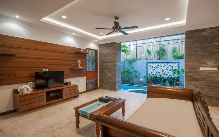 SUZUKI Villa 1 with 3 BR Seminyak.