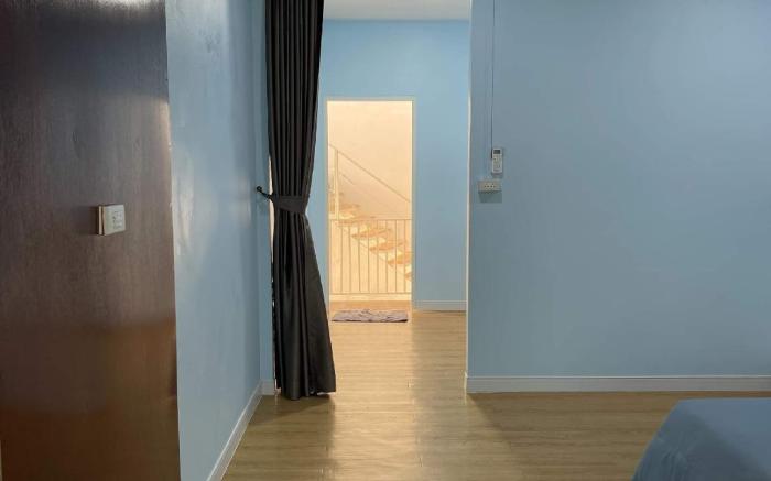 Y Apartment Ta Phraya