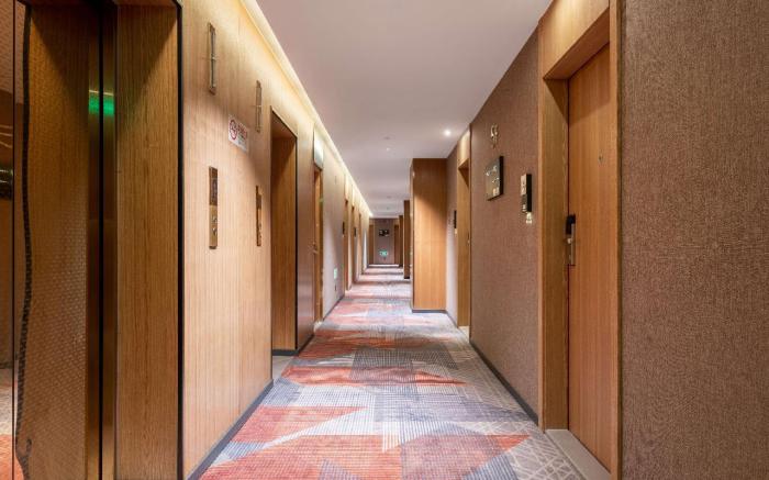 Borrman Hotel Beijing Guomao Jinsong Metro Station