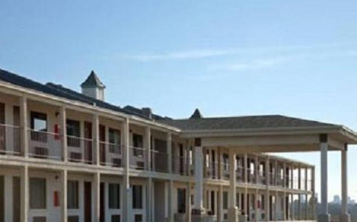 Park Hill Inn and Suites