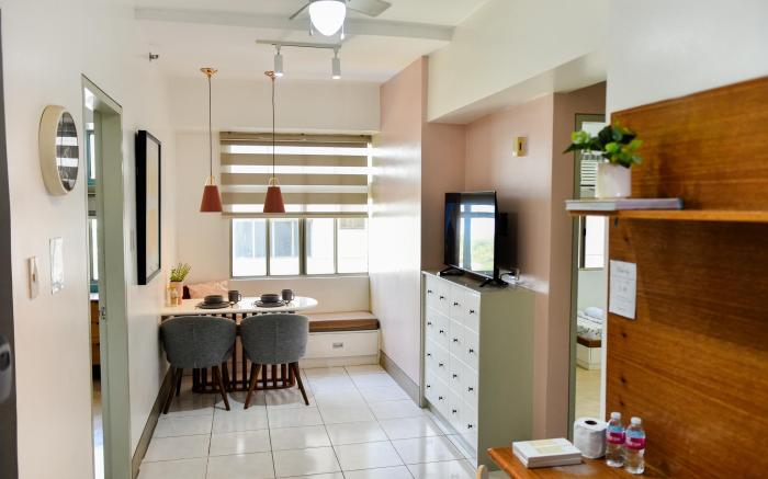 MINIMALIST 2BR, SAN JUAN | 9MIN TO ST. LUKE’S