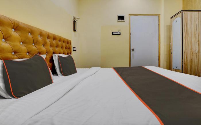 Hotel O Golden Suites
