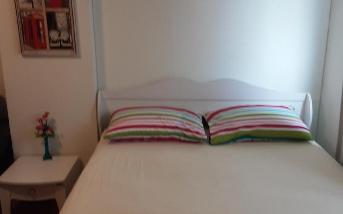 T8 Guest House Don Mueang Challenger triple room