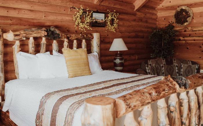Bryce Canyon Log Cabins