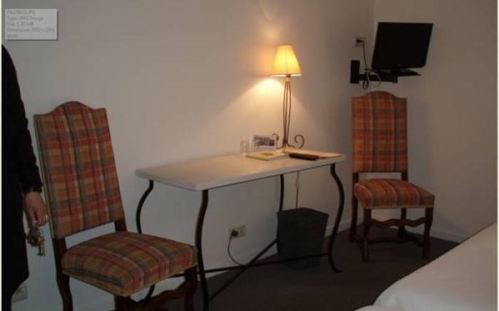 Logis Hotels - Hotel Restaurant du Midi