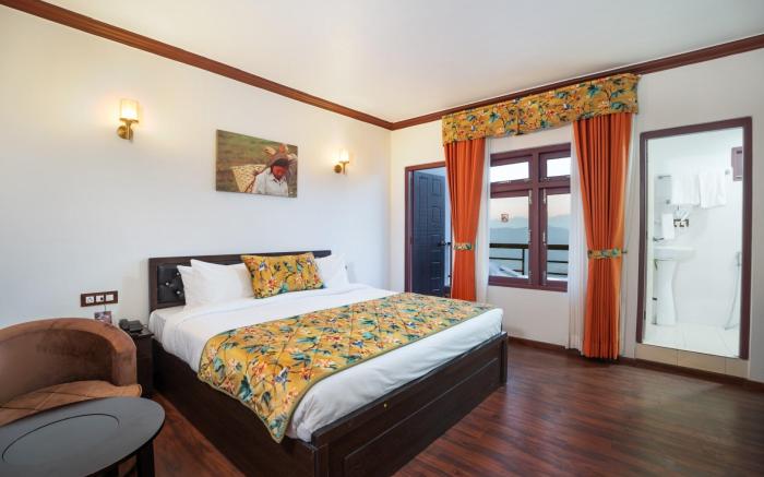 Summit Sherpa Mountain Hotel