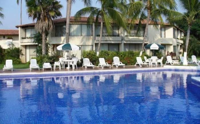 Cabo Blanco Hotel and Marina