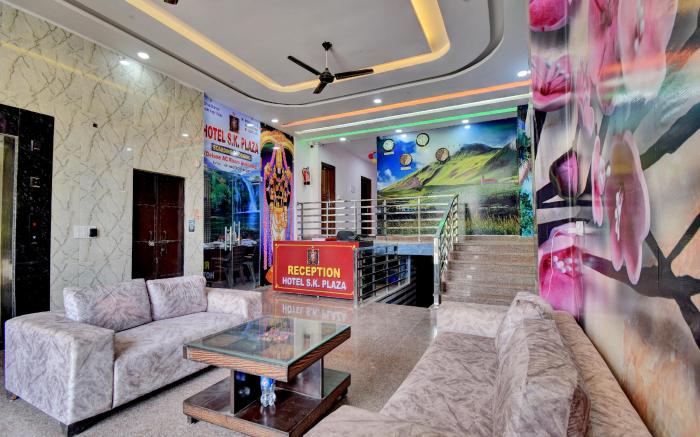 Hotel O S K Plaza