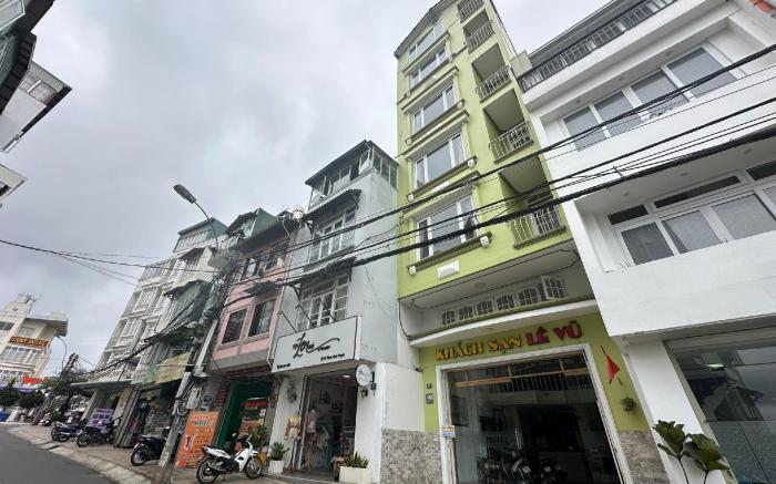 OYO 1196 Le Vu Hotel