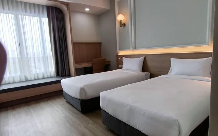 Mayflower Grande Suite Hotel