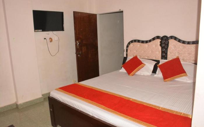 Hotel Holiday