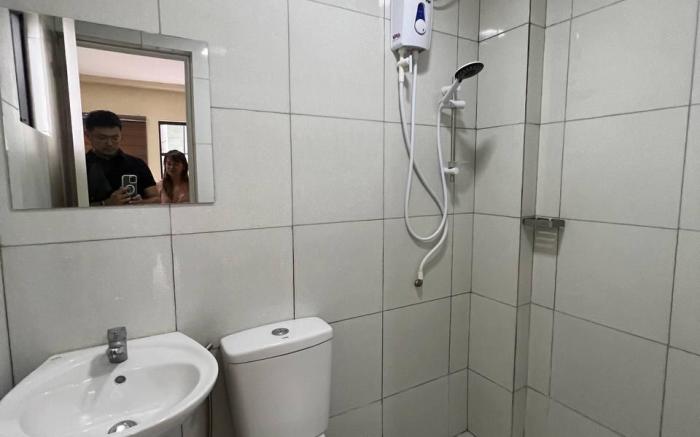 RedDoorz @ CMS Apartelle Olongapo City