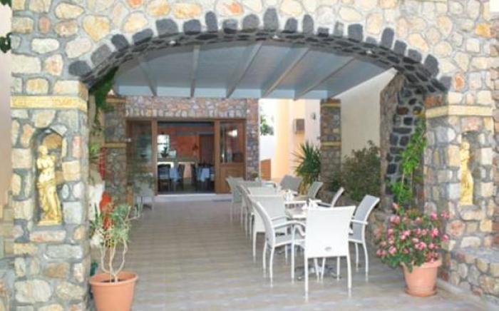 Polydefkis Hotel
