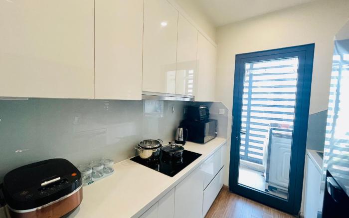 Vinhomes Sky Lake - 2BR Luxury in Korea Street 