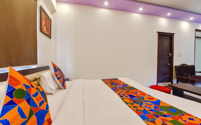 FabHotel Crystal Inn II - Paldi Char Rasta