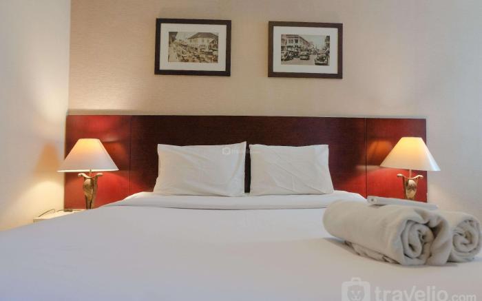 Homey 2BR Apt at Galeri Ciumbuleuit 1 By Travelio