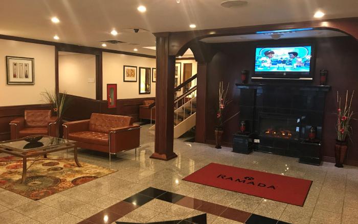 Ramada By Wyndham Albert Lea