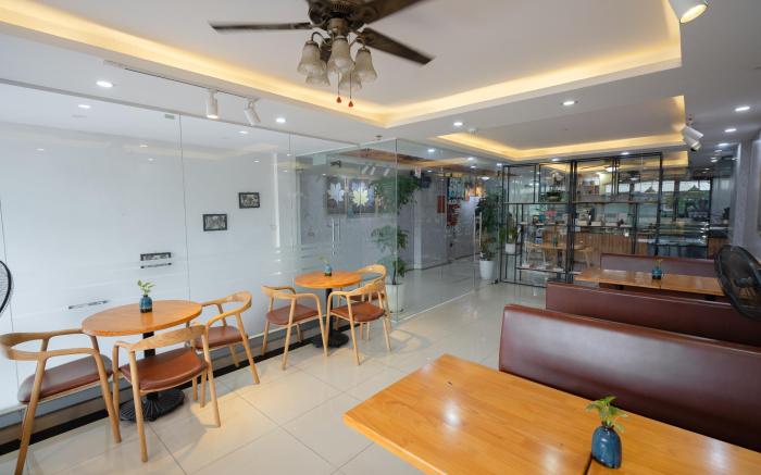 Ann's Hotel & Apartment