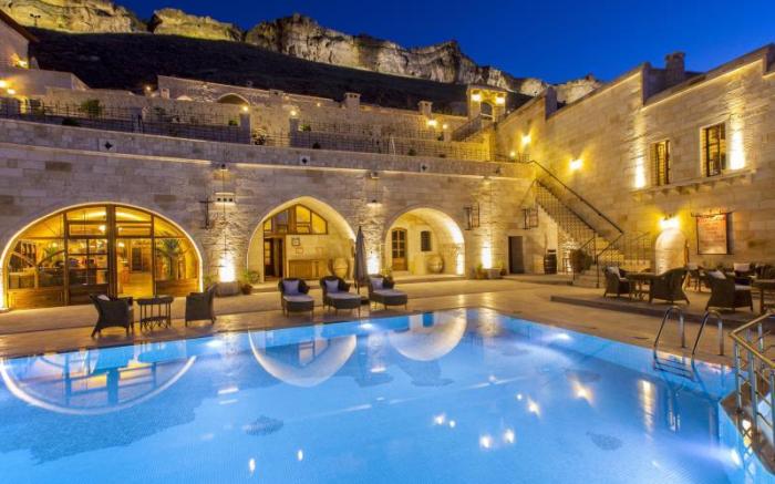 Kayakapi Premium Caves - Cappadocia Hotel