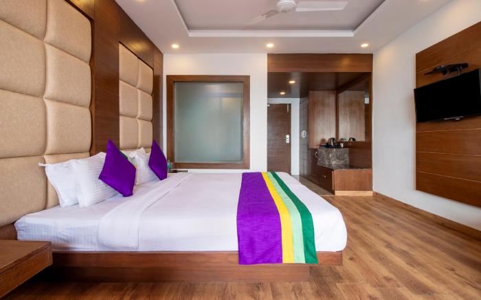 Treebo Premium Queens Of Hills Near Mall Road Area