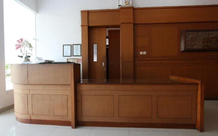 OYO 93011 Hotel Griya Lestari Pati 2