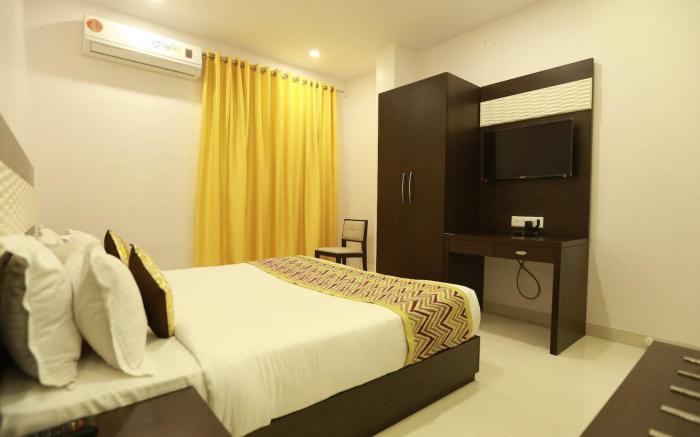 Hotel Anchal Villa By YB Hotels