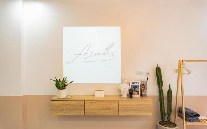 Aimee House Pham Hong Thai
