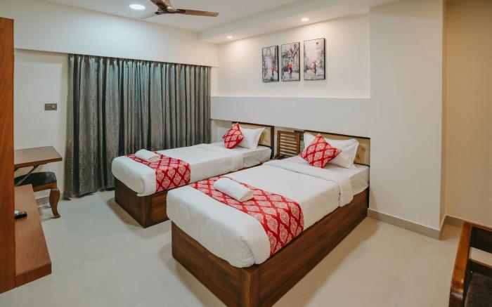 Saavees Residency