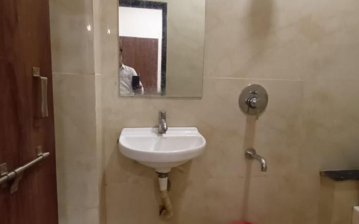 Hotel Lakshya Sheesh Mahal,Indore