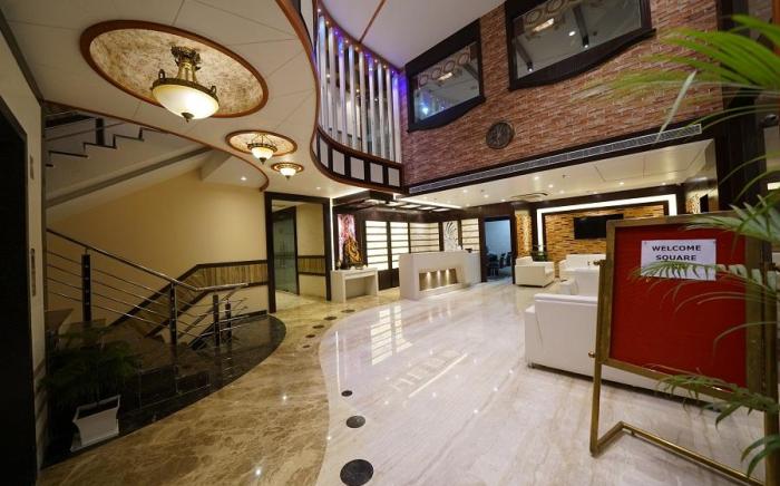 Square Inn Hotel