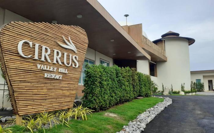 Cirrus Valley Hill Resort