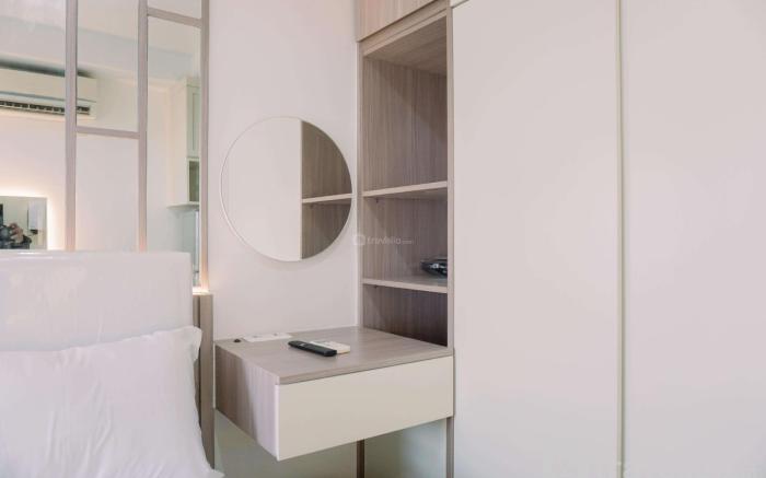 Homey Studio Belmont Residence Puri By Travelio