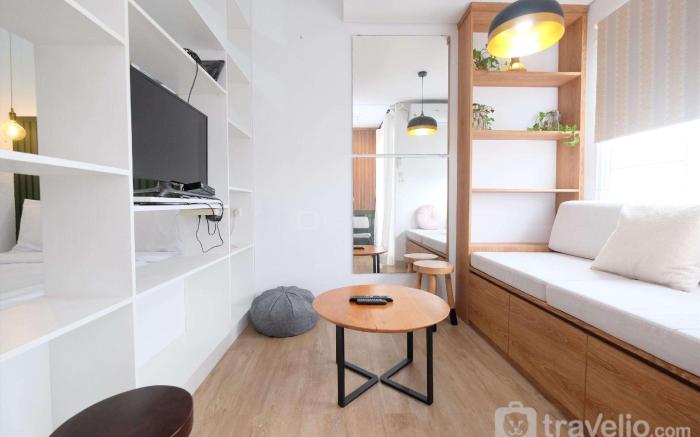 CozyLiving Studio Royal Sentul Park By Travelio